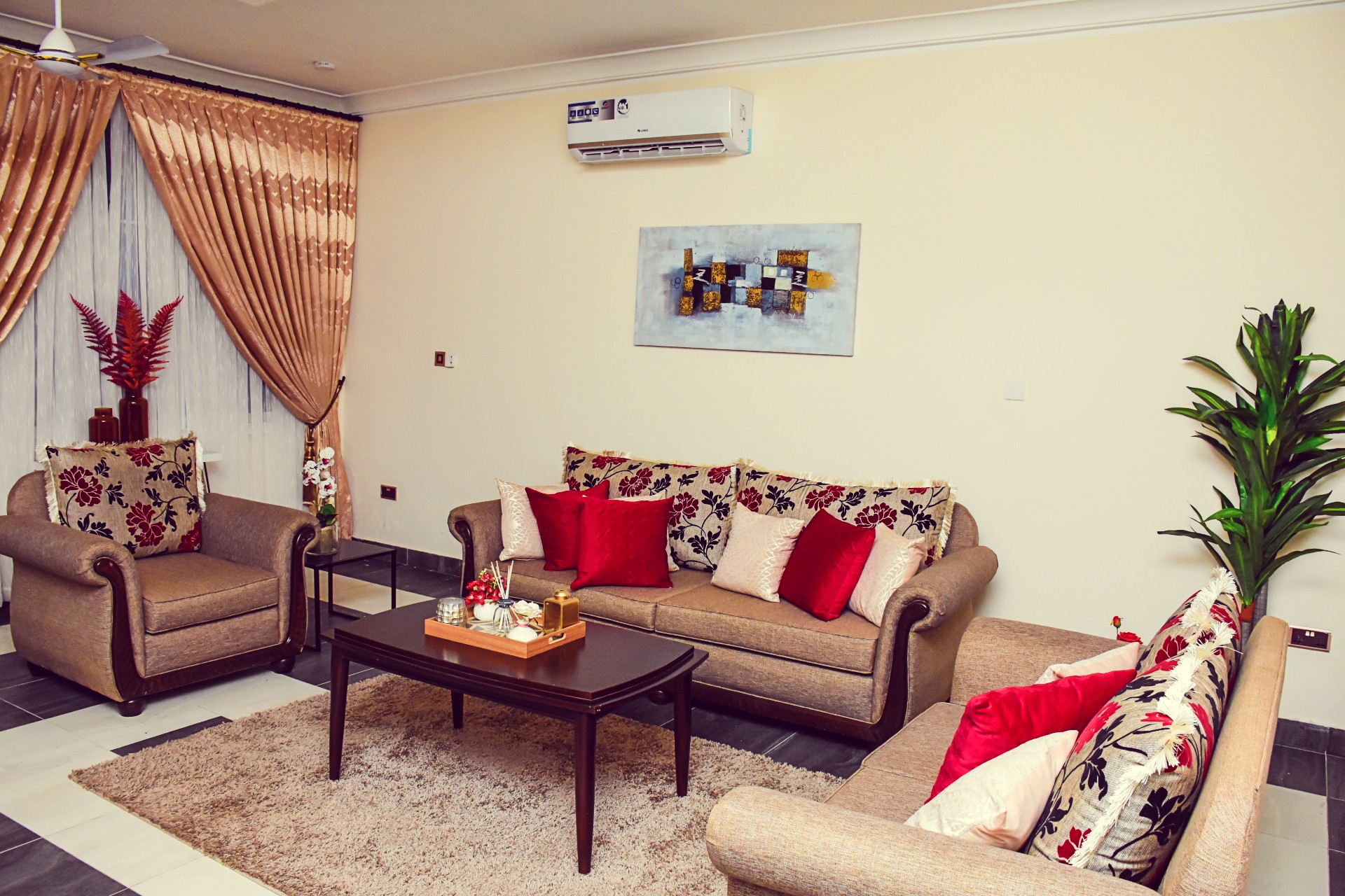 Kwabena-Nyamekye-living_room